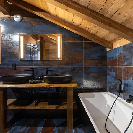 Emeraude, De Luxe Avec Vue Montagne